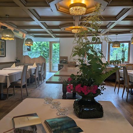 Hotel Alpenblick Sarentino Esterno foto