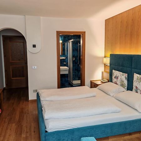 Hotel Alpenblick Sarentino Esterno foto