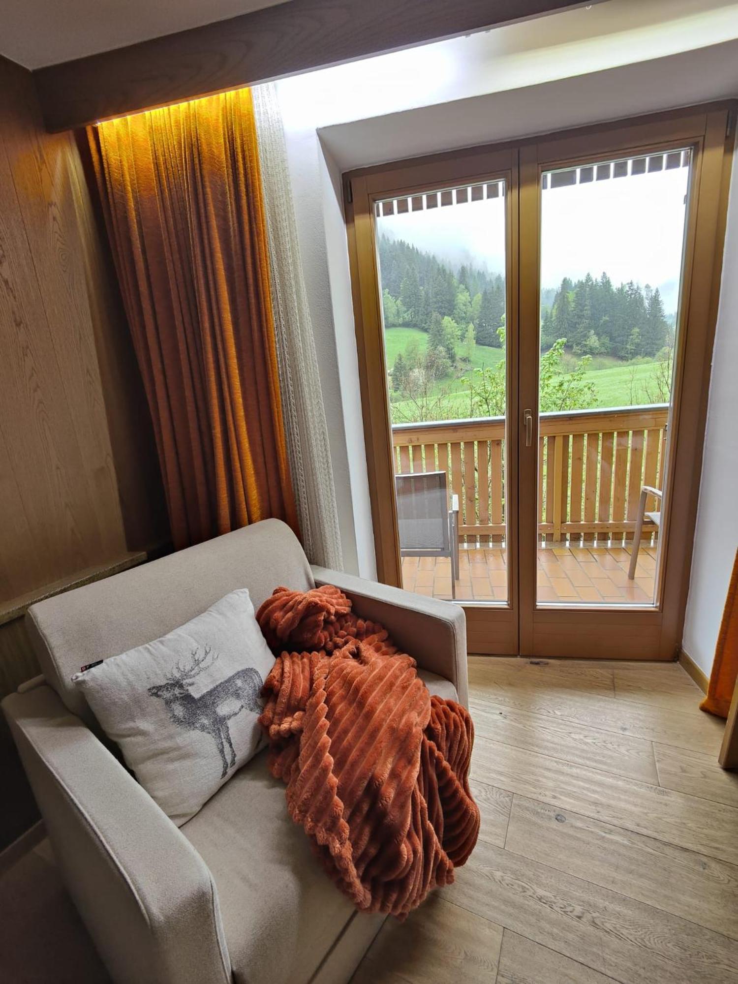 Hotel Alpenblick Sarentino Esterno foto