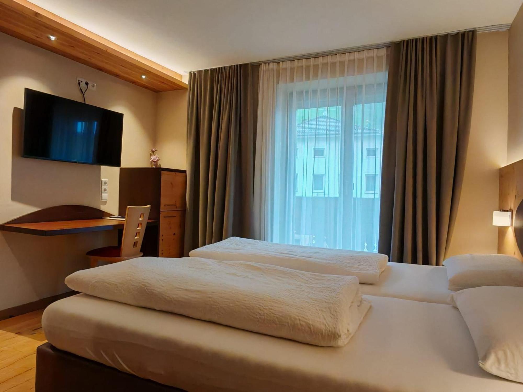 Hotel Alpenblick Sarentino Esterno foto