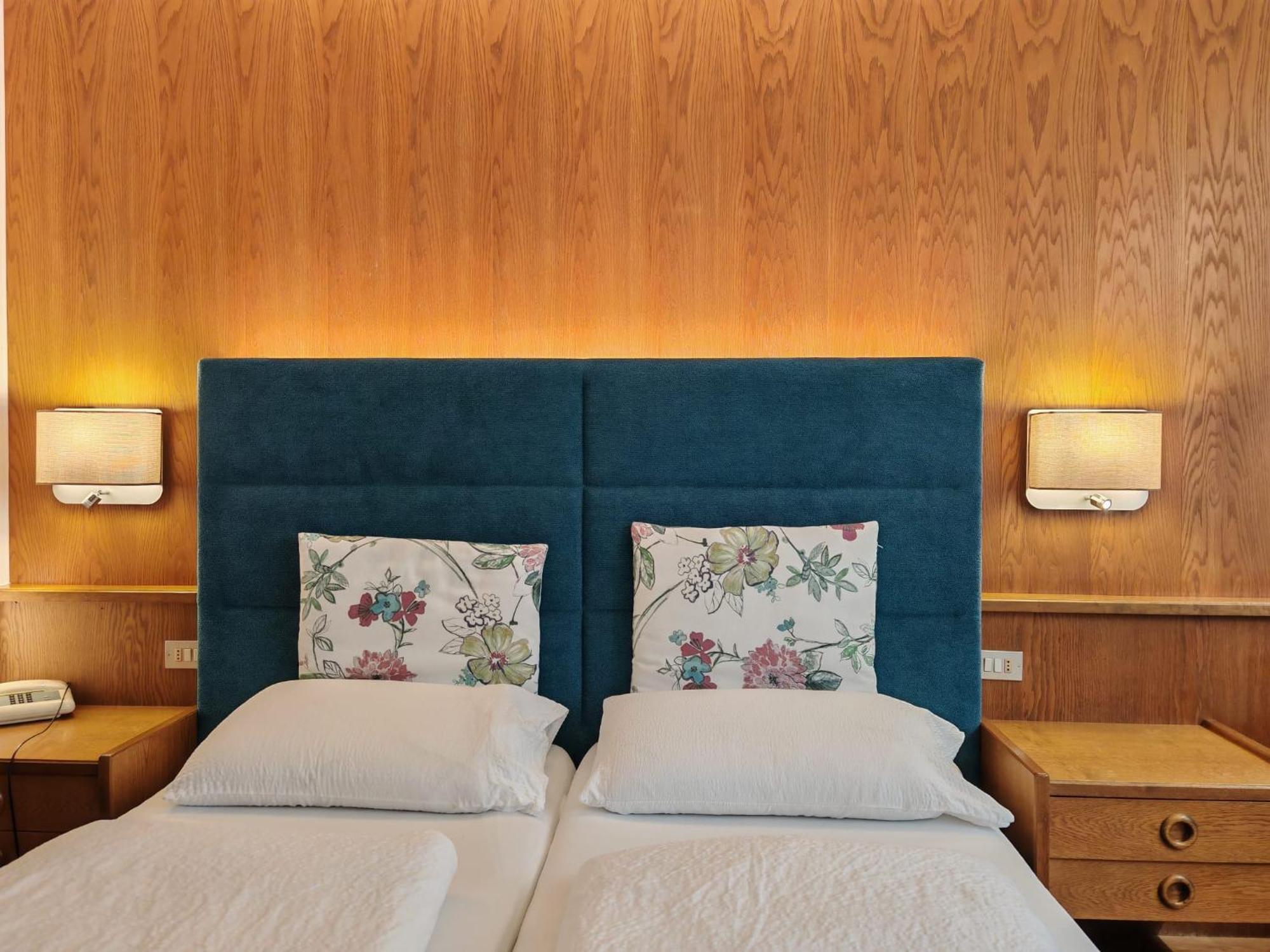 Hotel Alpenblick Sarentino Esterno foto