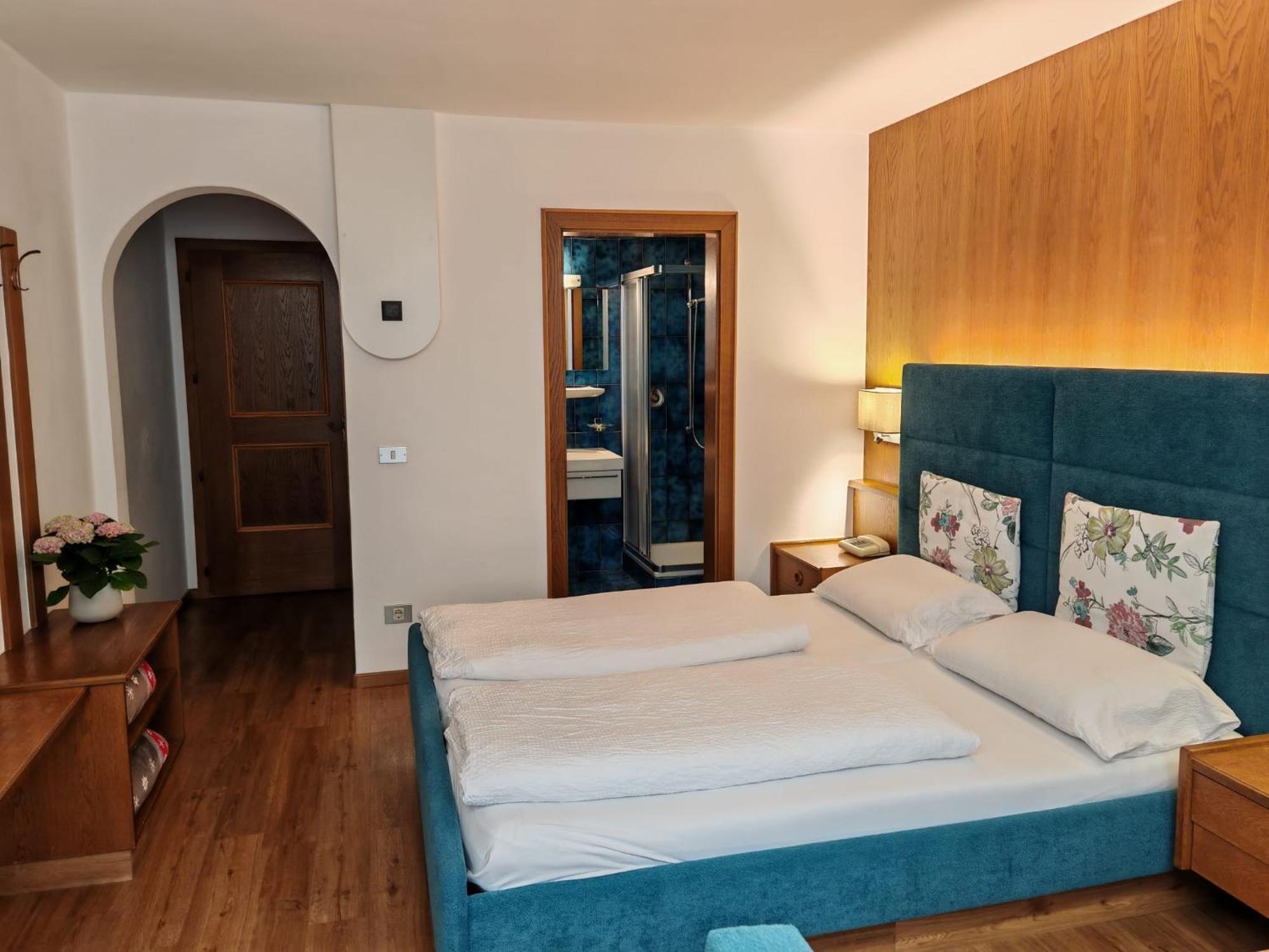Hotel Alpenblick Sarentino Esterno foto