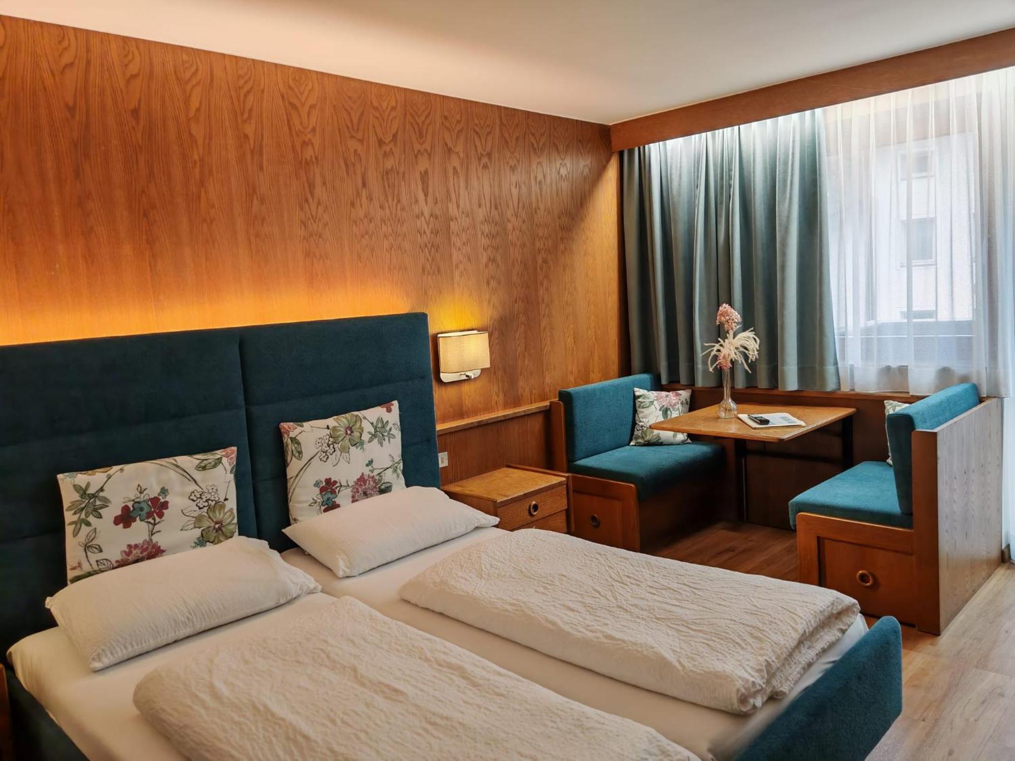 Hotel Alpenblick Sarentino Esterno foto