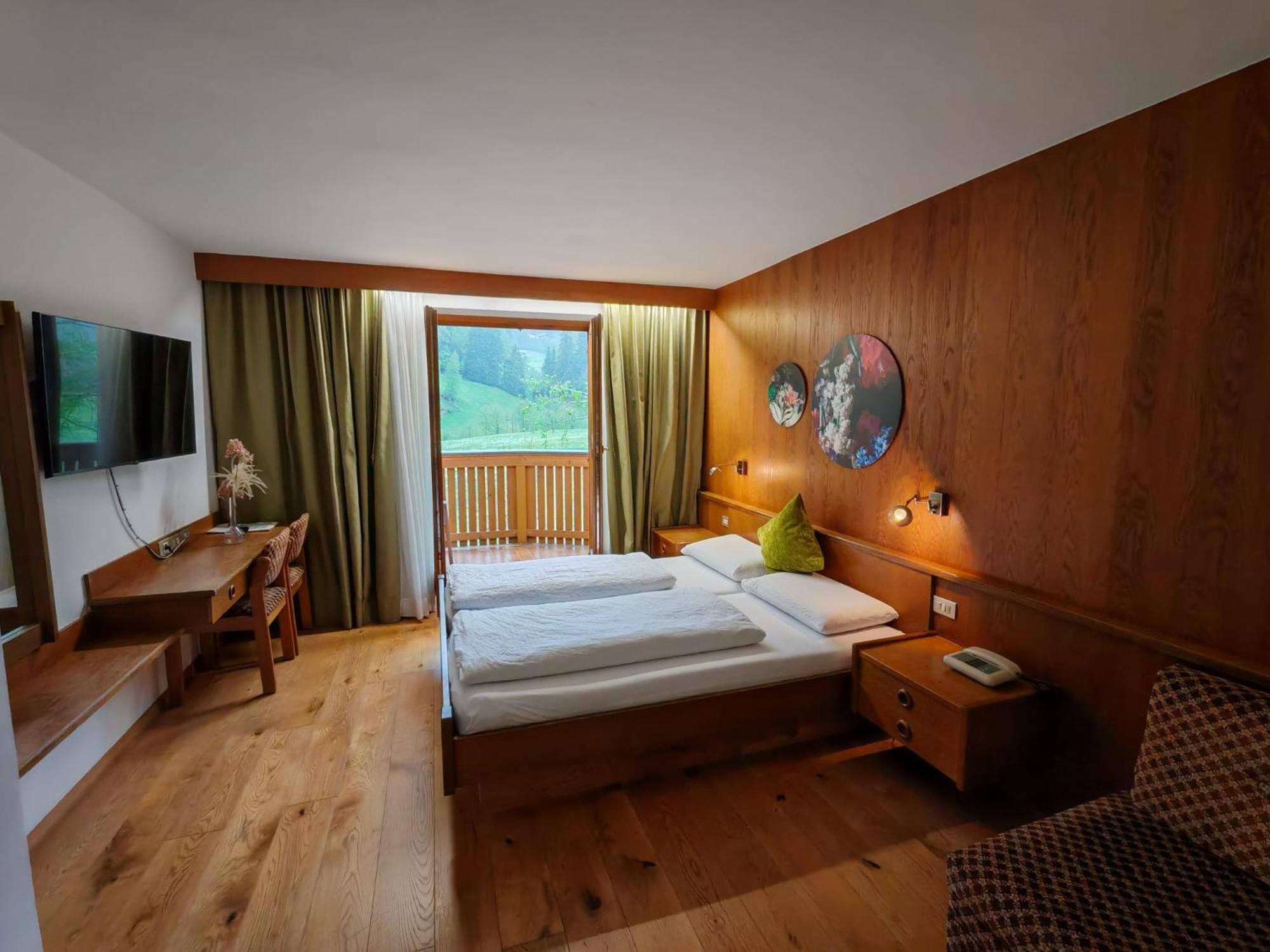 Hotel Alpenblick Sarentino Esterno foto